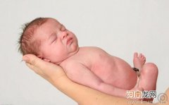 新生宝宝护理的注意3要点