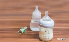 小孩奶粉加糖的危害性 宝宝奶粉可以加白糖和葡萄糖吗