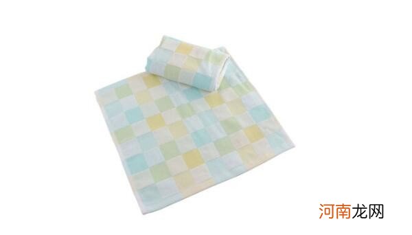 纱布口水巾如何清洗 纯棉的口水巾清洗方法