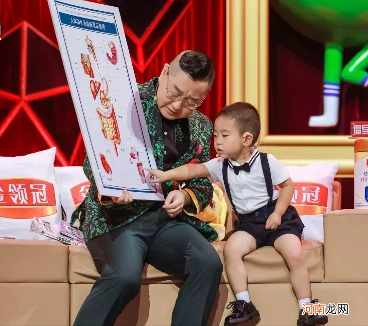 6岁萌娃王序宁：爱看医术爱写字，写好中国汉字，亦是传承文化