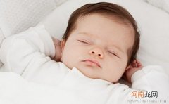 新生儿鼻塞怎么办？如何帮助宝宝通鼻子