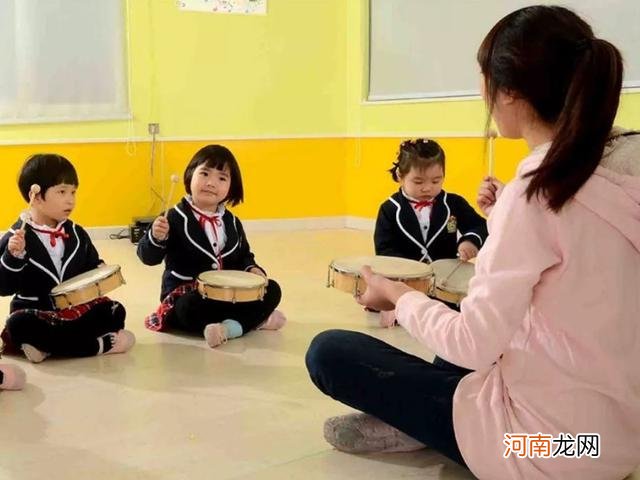 孩子幼儿园遭欺负，父母该如何应对？4个妙招搞定“幼儿园暴力”