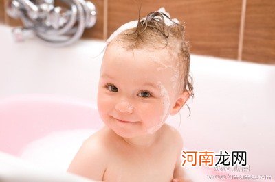 如何给宝宝洗澡 给宝宝洗澡的小技巧