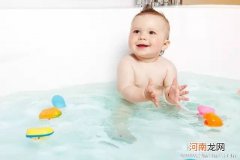 如何正确的给宝宝洗澡