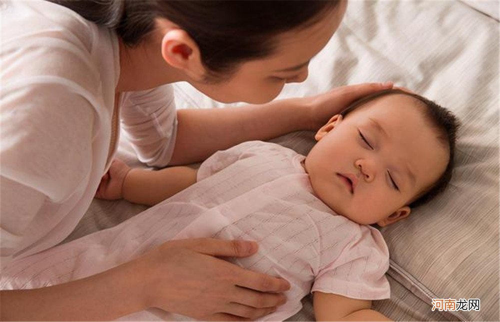 宝宝夜里经常醒来，影响发育还折磨大人，常见的原因家长要知晓