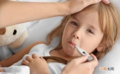 小孩咳嗽吃什么好的最快 孩子咳嗽厉害要注意什么