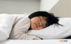 孩子为何总是睡不安稳 如何能让孩子睡得安稳