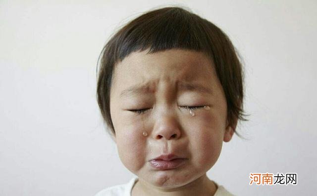 “你说谎的样子好丑”，一条2000万热帖，揭开了多少人的童年疤痕