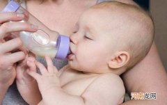 给宝宝转奶的办法 宝宝2岁可以换奶粉吗