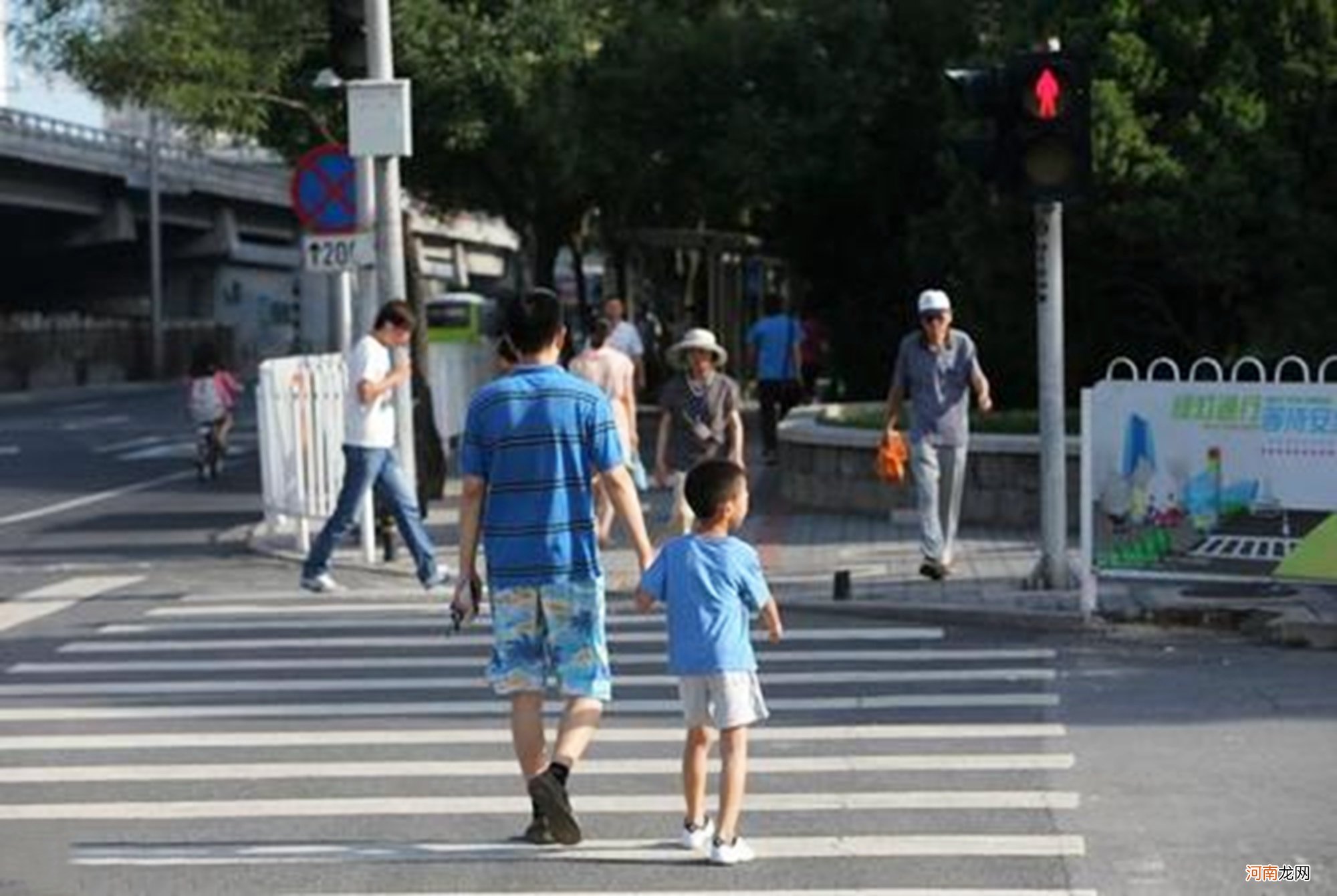 孩子的三种节俭行为不是好事，伪节俭害娃不浅，许多妈妈沾沾自喜