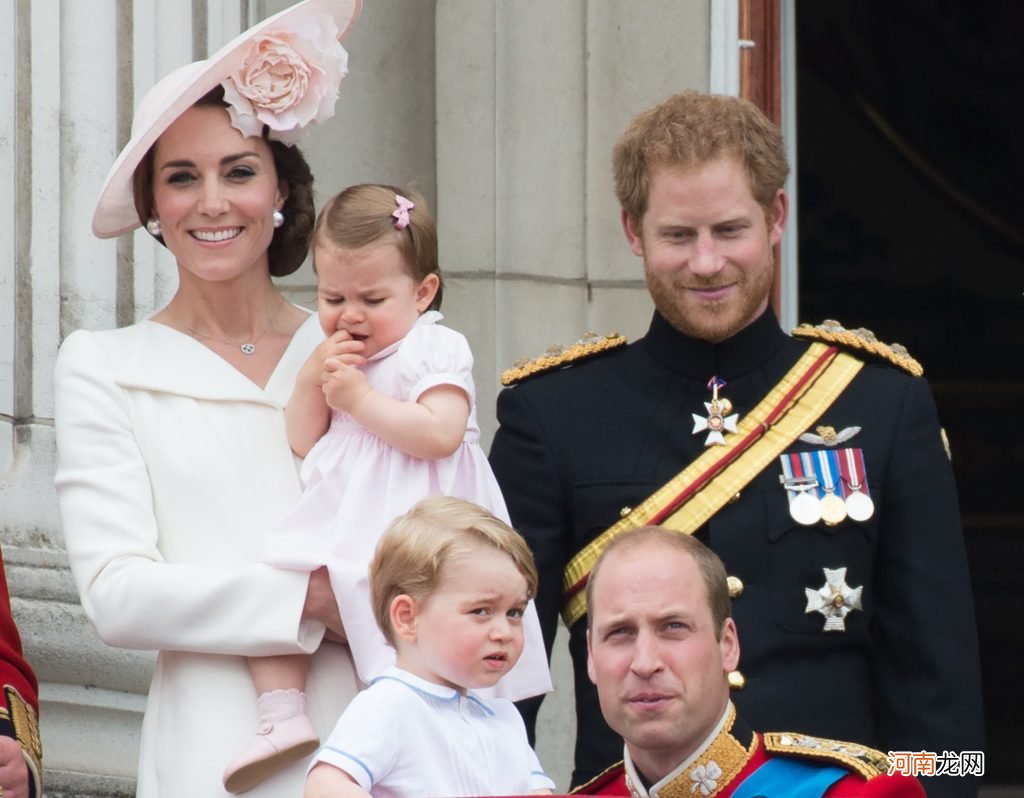威廉和凯特对乔治的养育多次打破王室传统，但只有一件事必须得到女王批准