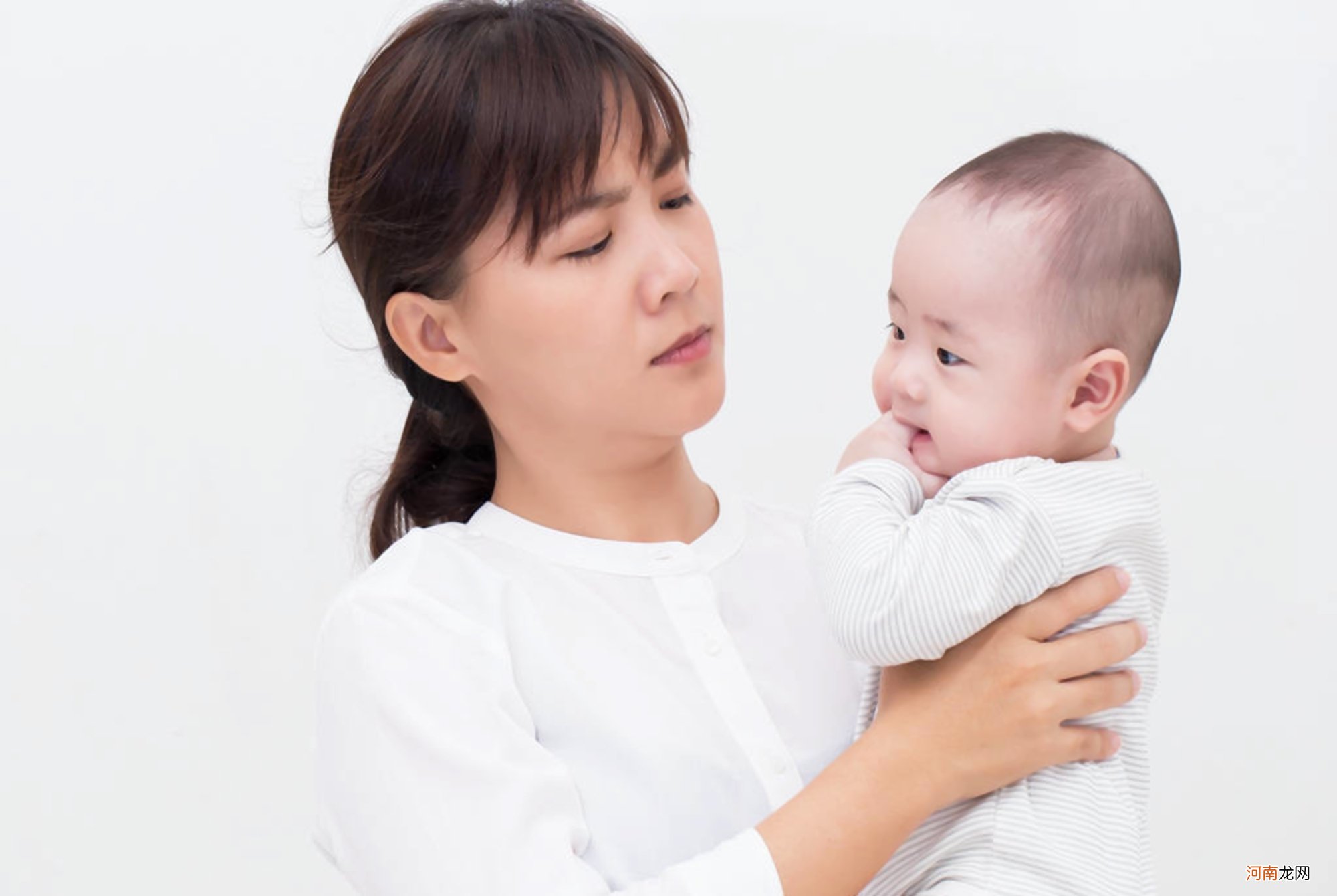 宝宝出生头一年，有三个“规矩”要趁早立，晚了今后很难带