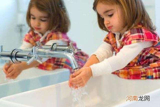 吼叫不是好办法，让孩子养成主动洗手的好习惯，试试这5个步骤