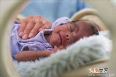早产儿发育异常的预警信号