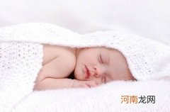 宝宝用枕头最好等到这个时候 婴儿枕头装米还是荞麦