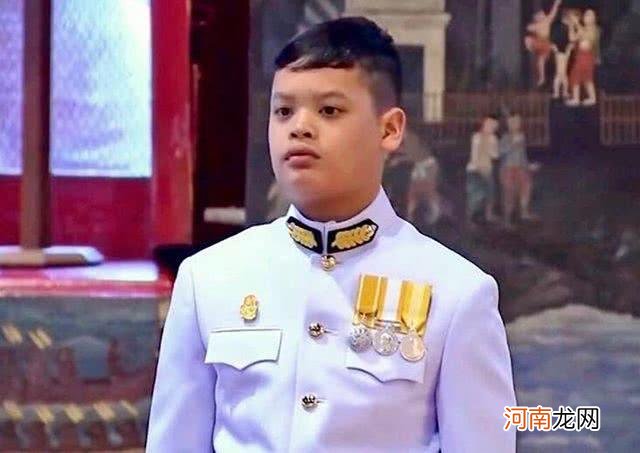 泰王派提帮功单独出席公务，想借此挽回王室形象，结果如何