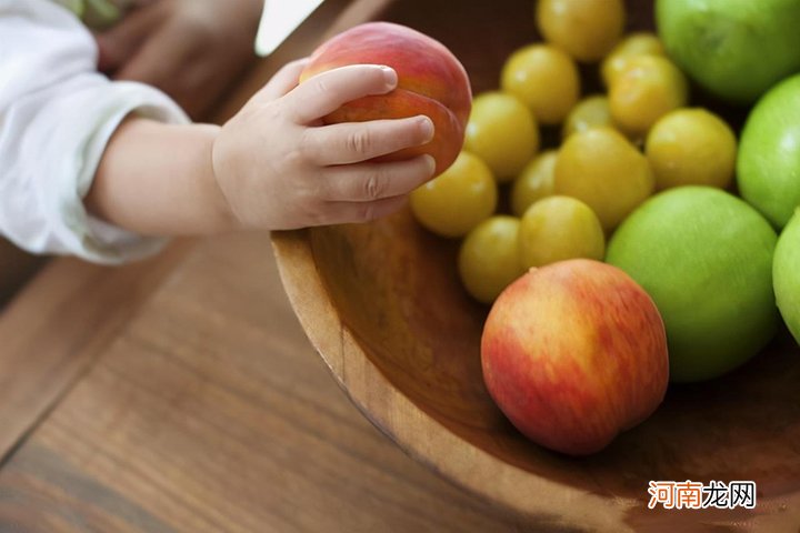 吃水果也有讲究，含糖量较高的前4名水果，尽量别让宝宝多吃