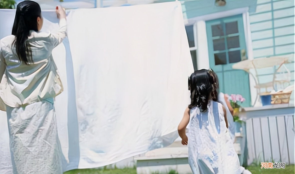 为什么老人说“晒被子不过午”？并非迷信，父母多讲究孩子少生病