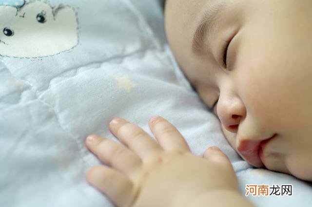 宝宝睡眠习惯影响身高，如有这4个“坏习惯”，家长需引起重视