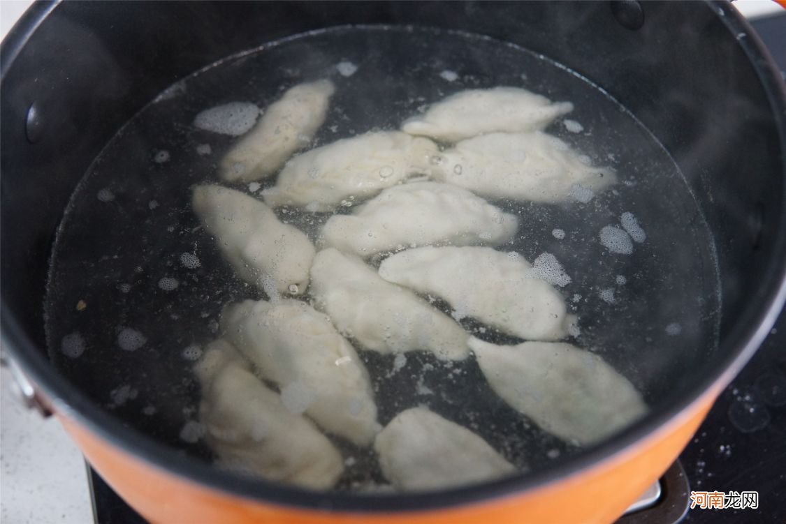 芹菜牛肉饺子调馅窍门 牛肉馅饺子怎么调馅好吃