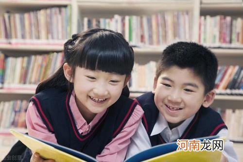 先教孩子读书还是先教写字？教错顺序影响学习，别怪孩子没天分