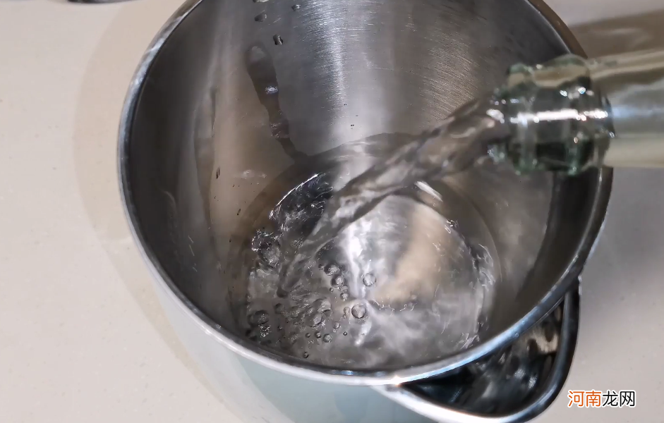 去除水壶里水垢的小技巧 水垢如何快速去除用白醋