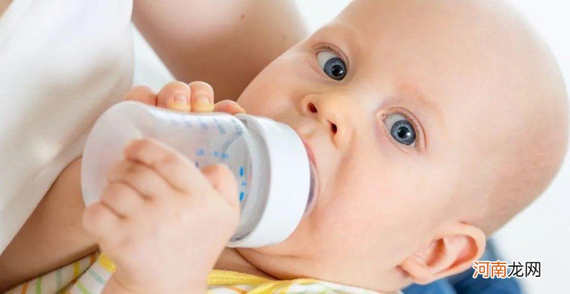 新生儿奶量标准是多少 18天的宝宝一次吃多少毫升奶粉