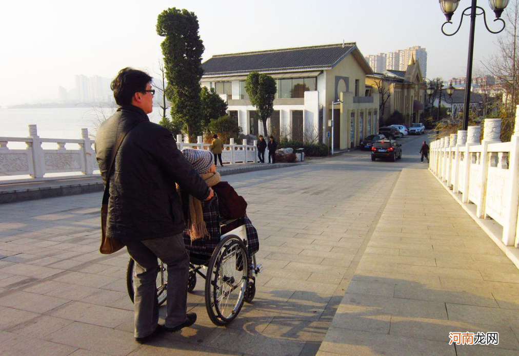 心理学解释：最孝顺的孩子，为何偏偏不是父母最喜欢的