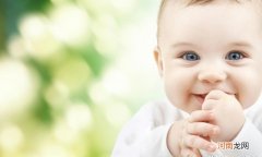 婴儿吃奶粉温度多少合适 如何正确给宝宝冲奶粉