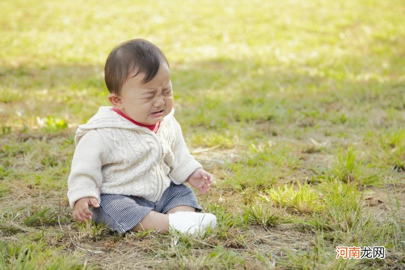 母乳不够时如何添加奶粉 新生儿母乳不够吃怎么加