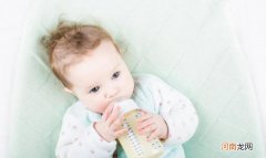 喝配方奶的宝宝怎么喂养 四个月的宝宝奶粉喂养标准