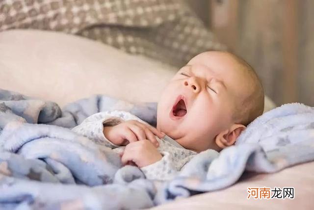 什么时候与娃分房睡？不要早于此年龄，会影响宝宝长个和大脑发育