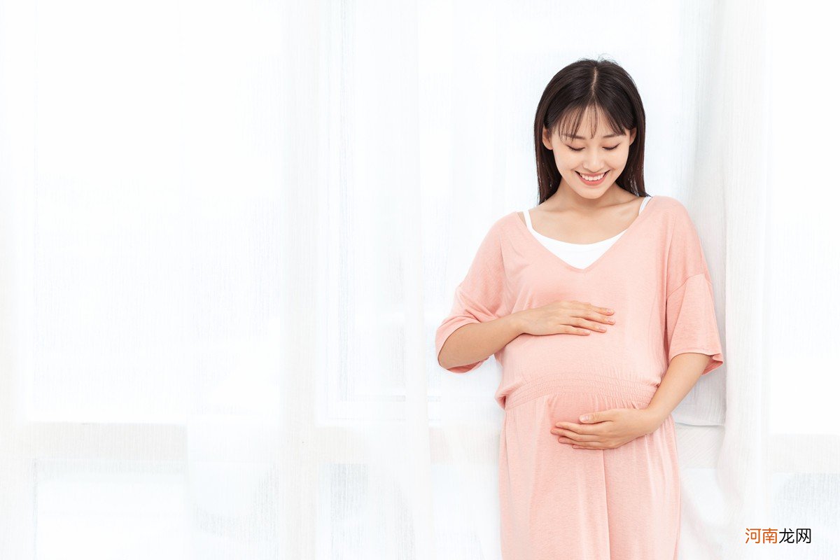 孕妇孕晚期洗澡在几个方面要做好预防，对胎儿健康很重要，别大意