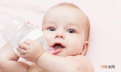 宝妈宝宝喂养的小经验 新生儿奶粉喂养需要喂水吗