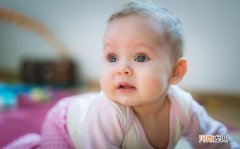7个月宝宝怎么养 七个月宝宝喝多少奶粉正常