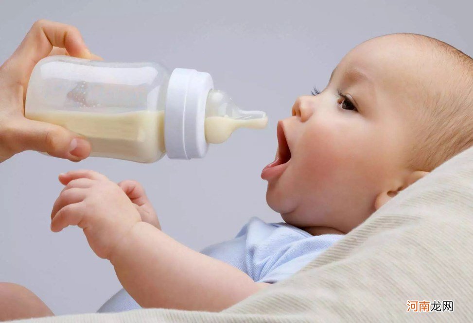 宝宝喝配方奶便秘了？新手妈妈别慌，考虑下冲奶粉的水是否用对了