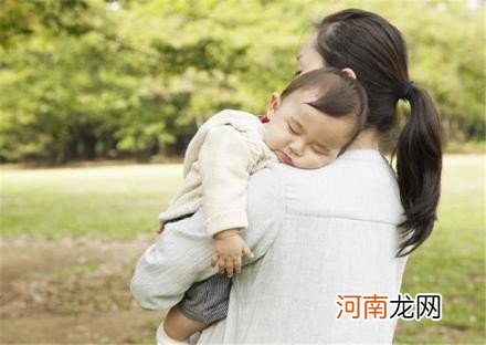 典型的中国式悲哀：给儿女带孩子的老人们从不被重视