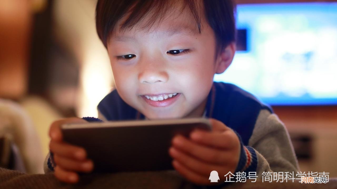 老生常谈的话题：需要给你的孩子买智能手机吗？