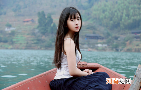 三种女孩子最容易“早恋”，家长提前了解，对孩子有好处