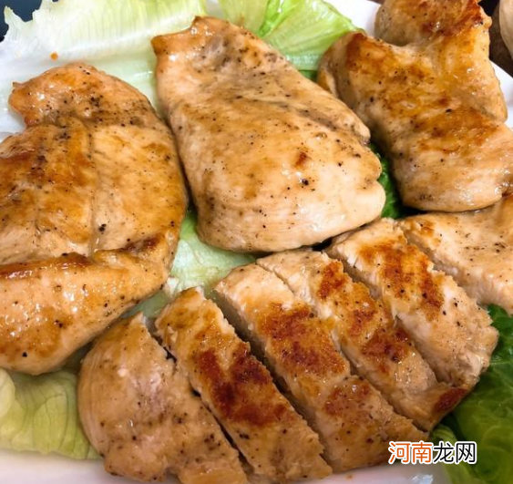 鸡胸肉煮多久可以熟？炒鸡胸肉不入味怎么办？