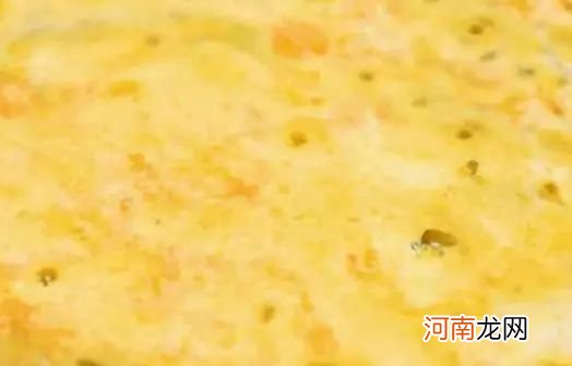 蟹黄豆腐：鲜嫩爽滑，口感一绝！