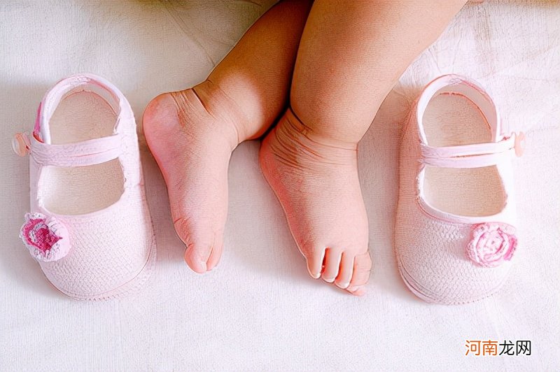 “春捂秋冻”？宝宝身上4个部位最怕冻，家长捂好孩子少生病