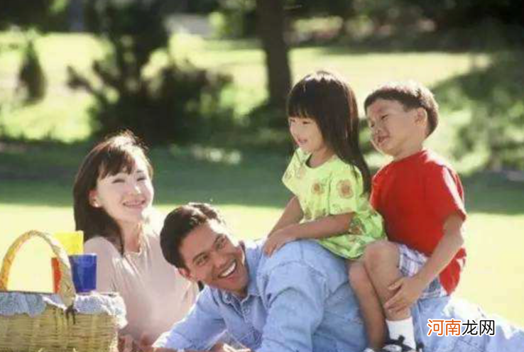 “出门浪”和“窝在家”的两种孩子，长大后差距明显，父母要重视t待审