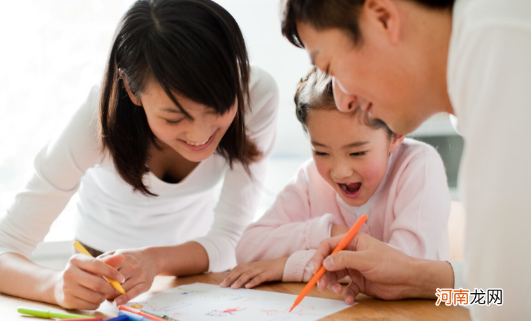 “出门浪”和“窝在家”的两种孩子，长大后差距明显，父母要重视t待审