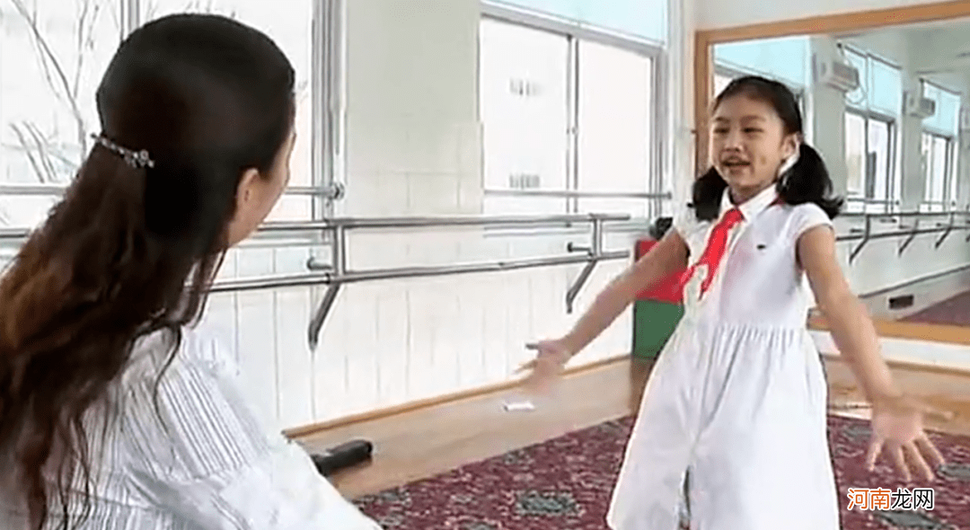 《请为我投票》：孩子之间单纯的竞争，竟成了家长们的“战场”？