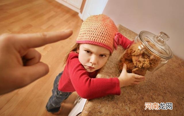 如何提高孩子自控力？父母不妨试试“棉花糖实验”，培养自律宝宝