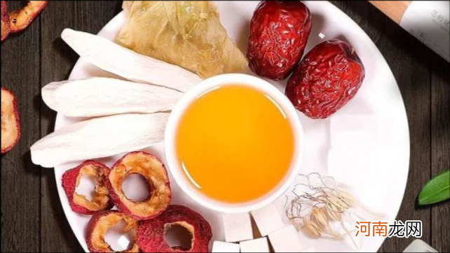 健脾胃这件事儿在四季都不能忽视,5个现象反映孩子脾虚了。