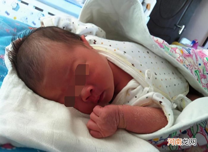 刚出生的宝宝太丑？如果是这4个部位，将来颜值会很高，不用担心