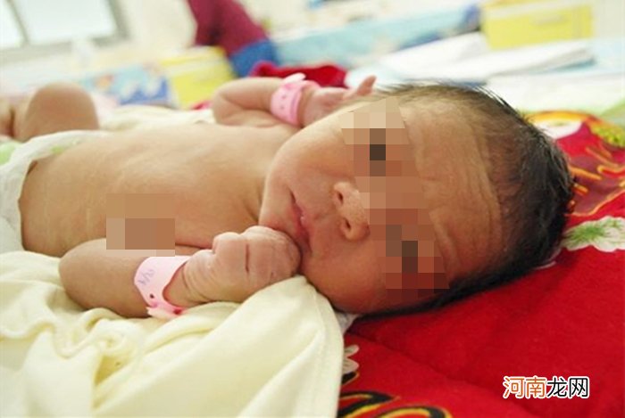 刚出生的宝宝太丑？如果是这4个部位，将来颜值会很高，不用担心