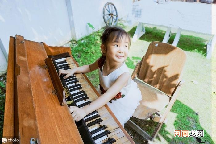孩子几岁学钢琴最合适呢 学钢琴的最佳年龄